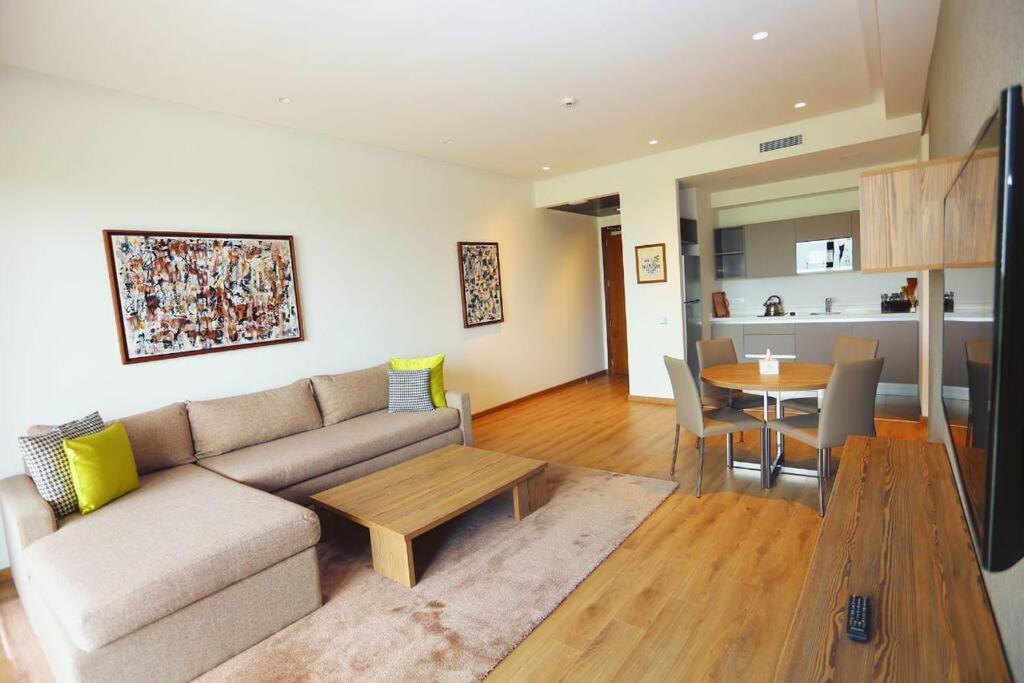 Luxury Apartment At Corniche , Seaview Close Beach คาซาบลังกา ภายนอก รูปภาพ