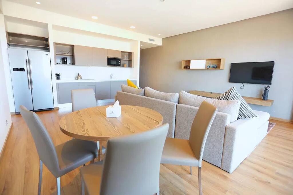 Luxury Apartment At Corniche , Seaview Close Beach คาซาบลังกา ภายนอก รูปภาพ