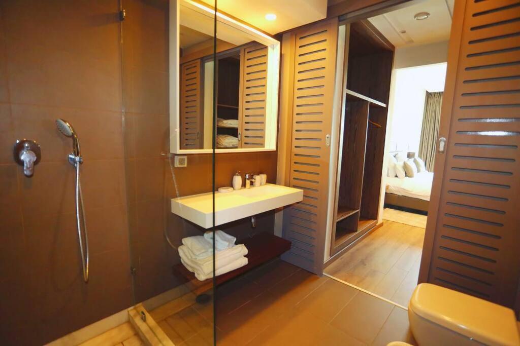 Luxury Apartment At Corniche , Seaview Close Beach คาซาบลังกา ภายนอก รูปภาพ